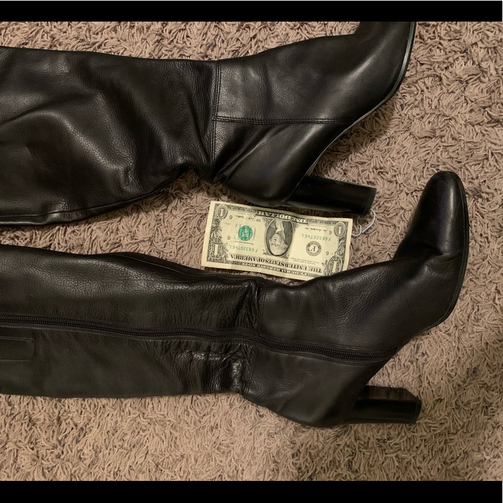 Women’s leather boots sz8 wide calf (15 1/2 in)